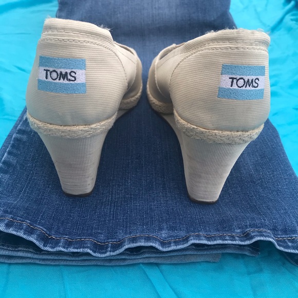 TOMS Stella Wedge - Bridal Collection - Picture 2 of 7